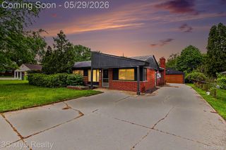 2198 Saint Joseph Street, West Bloomfield Charter Township, MI 48324