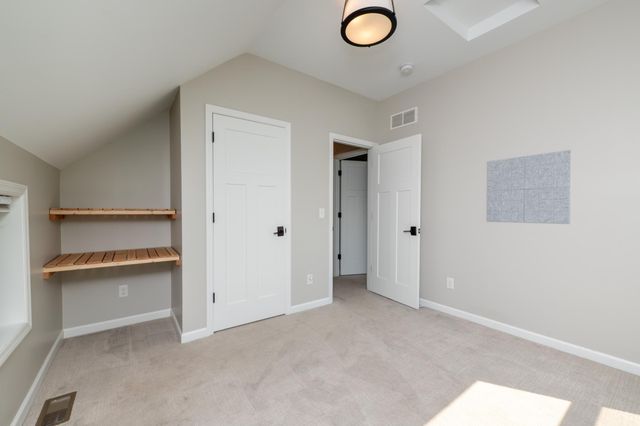 4101 James Avenue N, Minneapolis, MN 55412