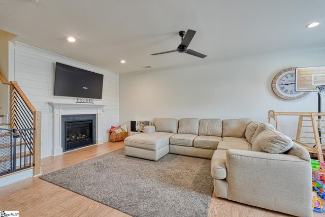 1216 N Pinot Road, Duncan, SC 29334