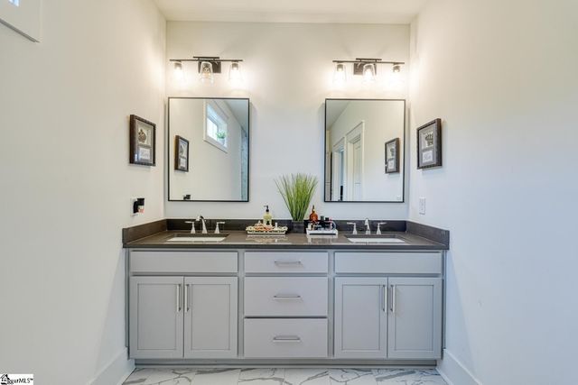 1216 N Pinot Road, Duncan, SC 29334