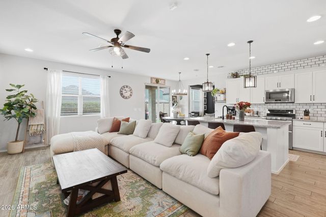 2931 W WESTLAND Road, Phoenix, AZ 85085