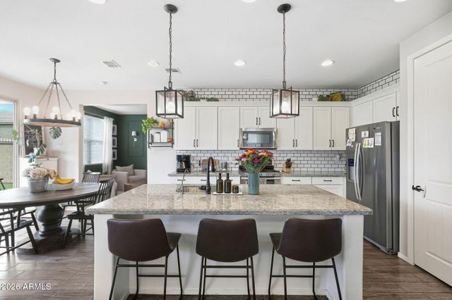 2931 W WESTLAND Road, Phoenix, AZ 85085