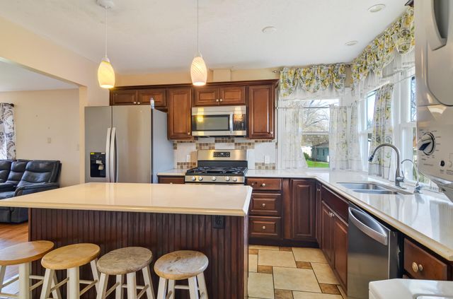 7204 Schneider Avenue, Hammond, IN 46323