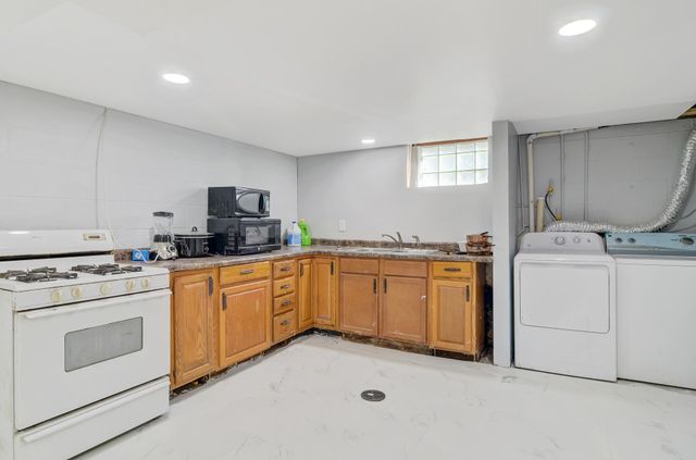 7204 Schneider Avenue, Hammond, IN 46323