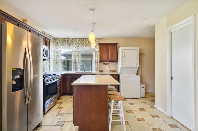 7204 Schneider Avenue, Hammond, IN 46323