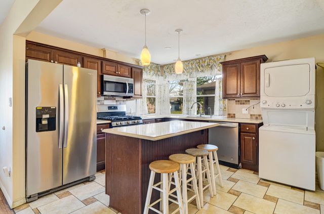 7204 Schneider Avenue, Hammond, IN 46323