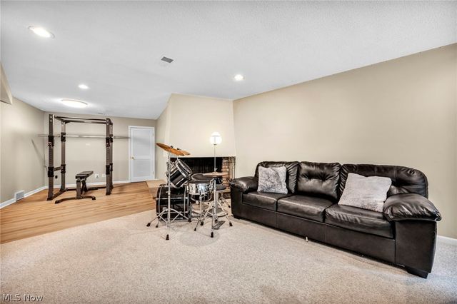 34580 Sherbrook Park Drive, Solon, OH 44139