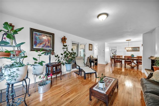 34580 Sherbrook Park Drive, Solon, OH 44139
