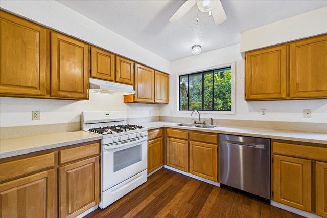 1915 Acacia Court, Mckinleyville, CA 95519