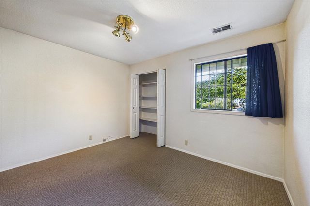 1915 Acacia Court, Mckinleyville, CA 95519