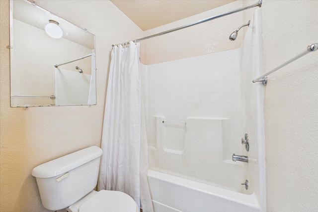 1915 Acacia Court, Mckinleyville, CA 95519