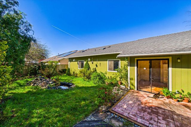 1915 Acacia Court, Mckinleyville, CA 95519