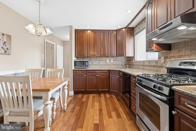 715 N HENDERSON RD, King Of Prussia, PA 19406