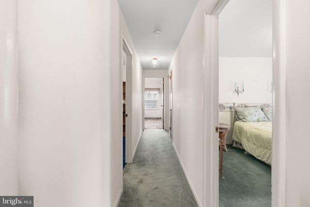 715 N HENDERSON RD, King Of Prussia, PA 19406