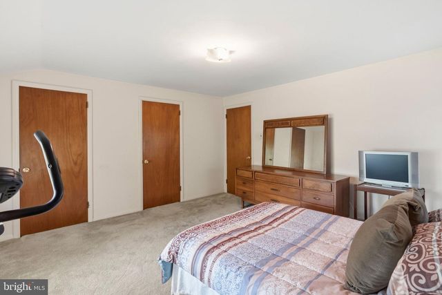 715 N HENDERSON RD, King Of Prussia, PA 19406