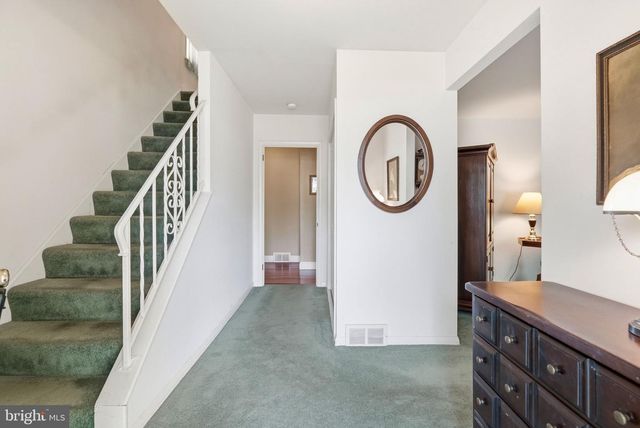 715 N HENDERSON RD, King Of Prussia, PA 19406