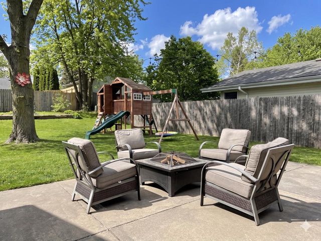 229 Claremont ROAD, Saukville, WI 53080