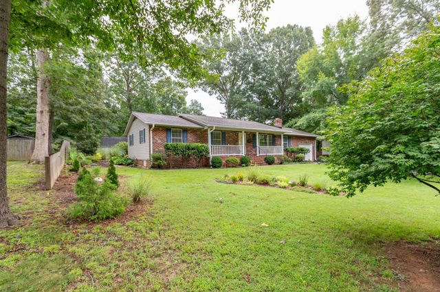 4 HAMLIN DR, Fredericksburg, VA 22405