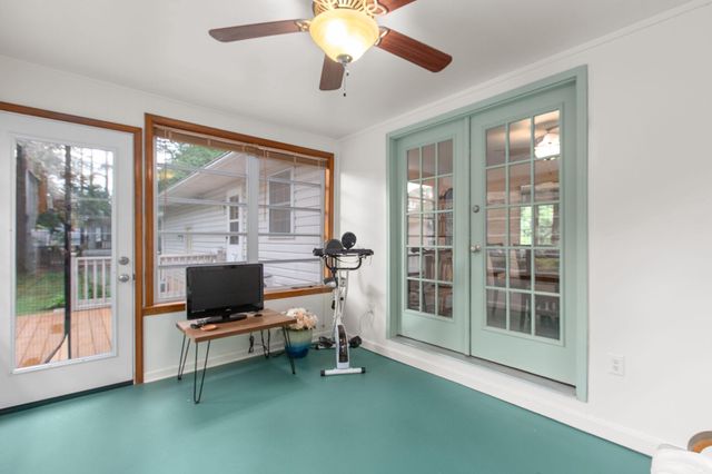 4 HAMLIN DR, Fredericksburg, VA 22405