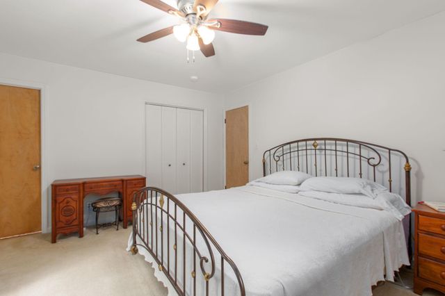 4 HAMLIN DR, Fredericksburg, VA 22405