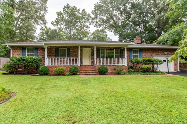 4 HAMLIN DR, Fredericksburg, VA 22405