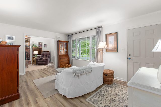 4 HAMLIN DR, Fredericksburg, VA 22405