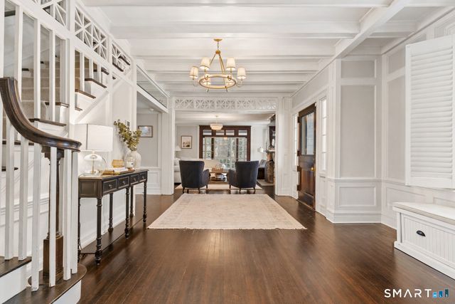 242 Ocean Drive West, Stamford, CT 06902