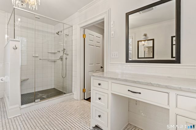 242 Ocean Drive West, Stamford, CT 06902