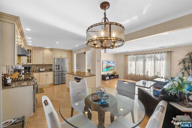 605 Gladys Court, Northvale, NJ 07647