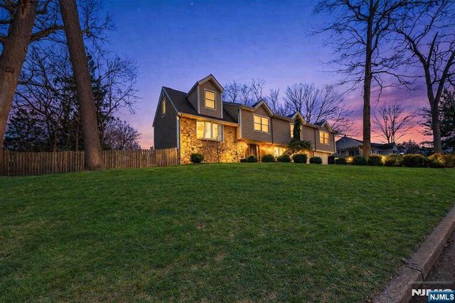 605 Gladys Court, Northvale, NJ 07647