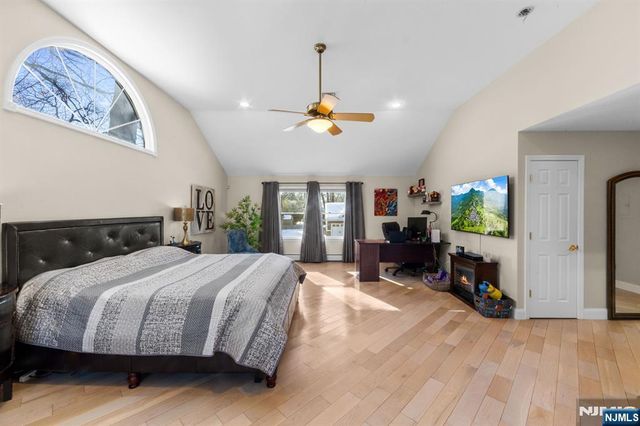 605 Gladys Court, Northvale, NJ 07647