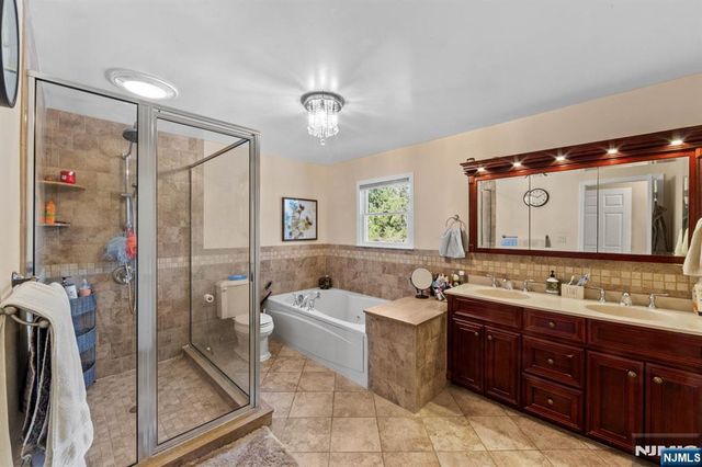 605 Gladys Court, Northvale, NJ 07647