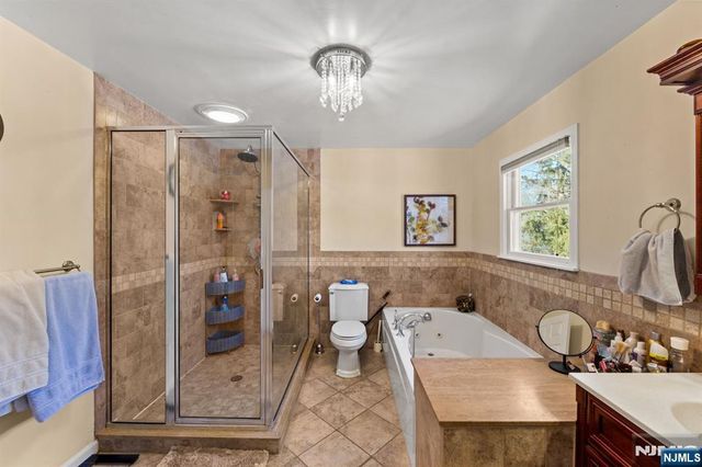 605 Gladys Court, Northvale, NJ 07647