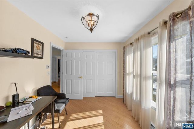 605 Gladys Court, Northvale, NJ 07647