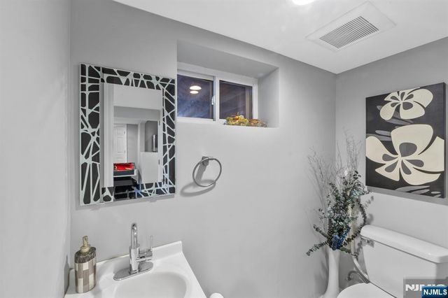 605 Gladys Court, Northvale, NJ 07647