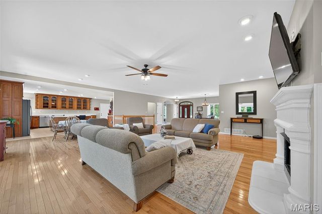 1709 Everest Avenue, O'fallon, MO 63366