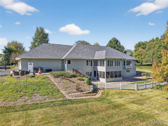 1709 Everest Avenue, O'fallon, MO 63366