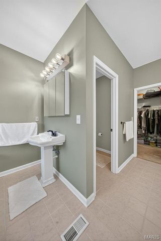 1709 Everest Avenue, O'fallon, MO 63366