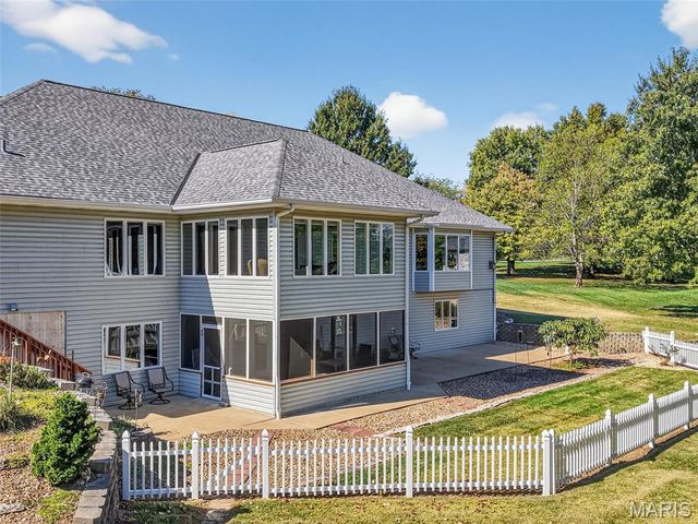 1709 Everest Avenue, O'fallon, MO 63366