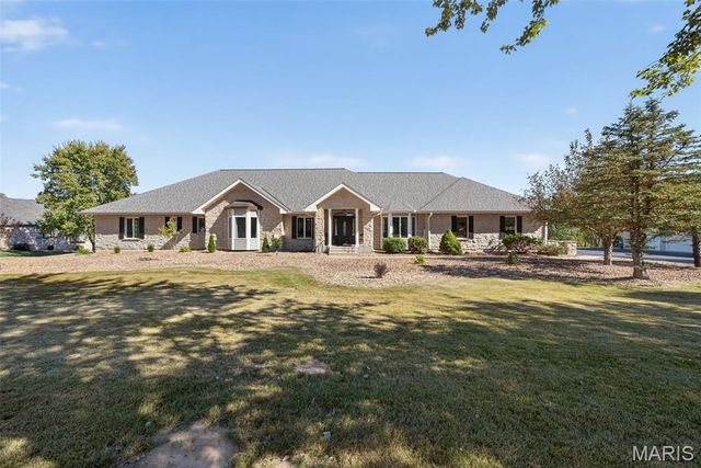 1709 Everest Avenue, O'fallon, MO 63366