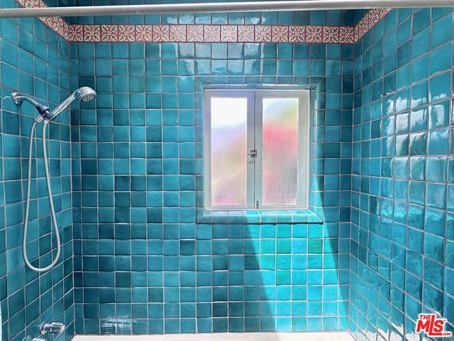 2216 Meade Place, Venice, CA 90291