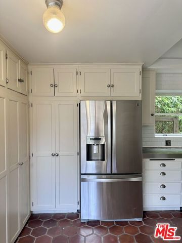 2216 Meade Place, Venice, CA 90291