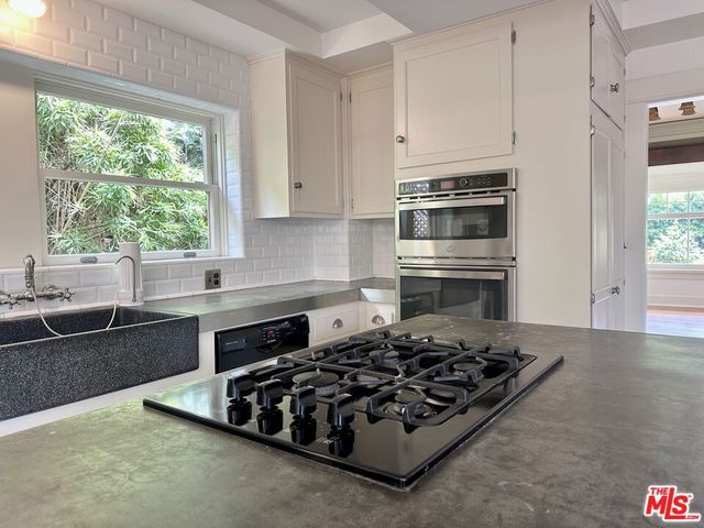 2216 Meade Place, Venice, CA 90291