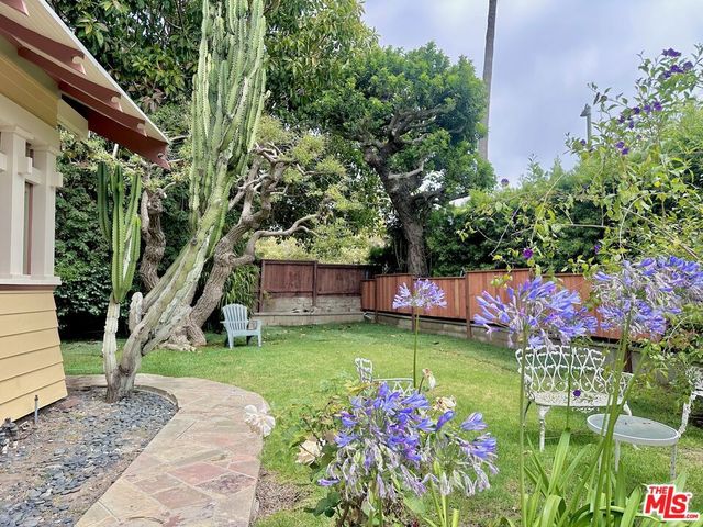 2216 Meade Place, Venice, CA 90291