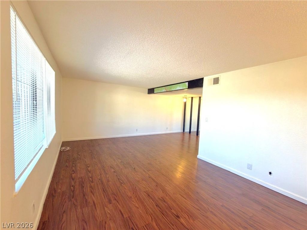 3270 Liahona Way, Las Vegas, NV 89121 — photo 2