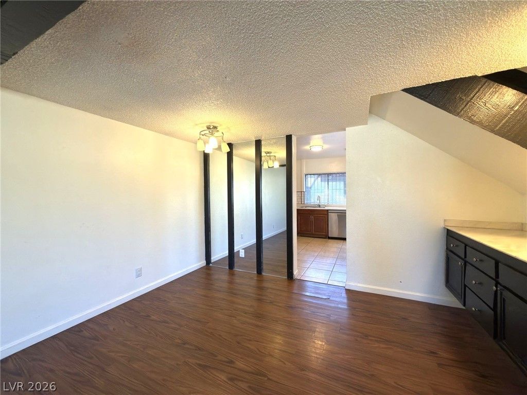 3270 Liahona Way, Las Vegas, NV 89121 — photo 4