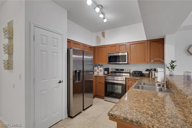 10121 Villagio Palms WAY 102, Estero, FL 33928