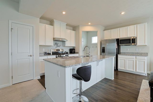 320 Chevington Chase, Tipp City, OH 45371