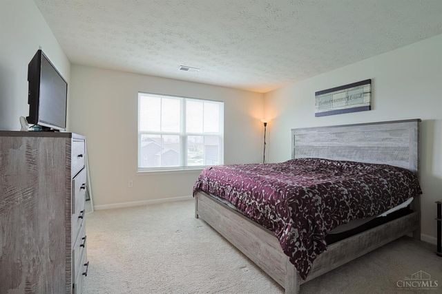 320 Chevington Chase, Tipp City, OH 45371