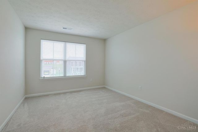 320 Chevington Chase, Tipp City, OH 45371